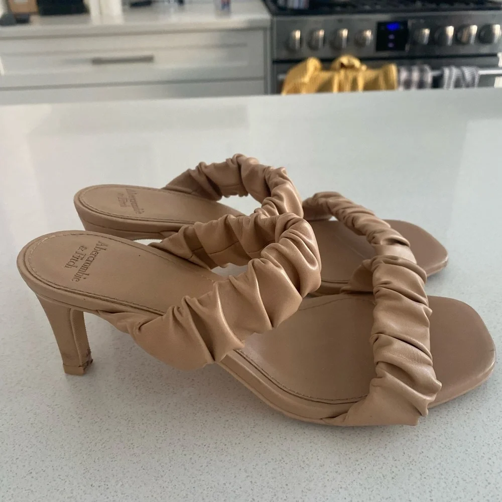 Abercrombie Heels - Picture 2 of 2